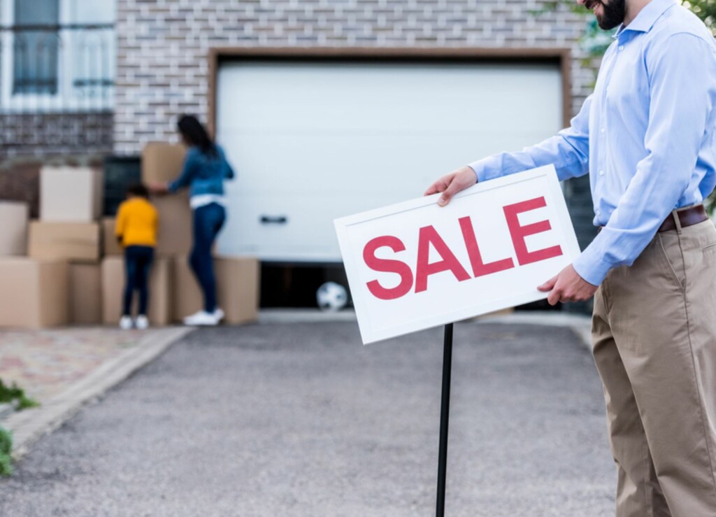 Need to sell a house by owner? Follow our expert tips