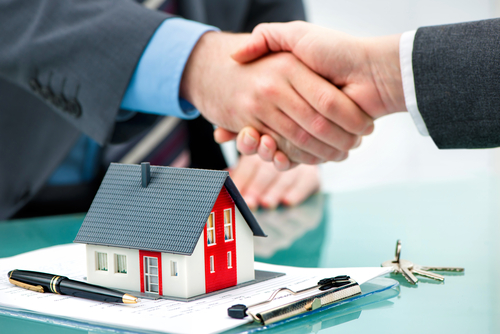 Selling your home to real estate investors is a fast way to get a profit for your home.